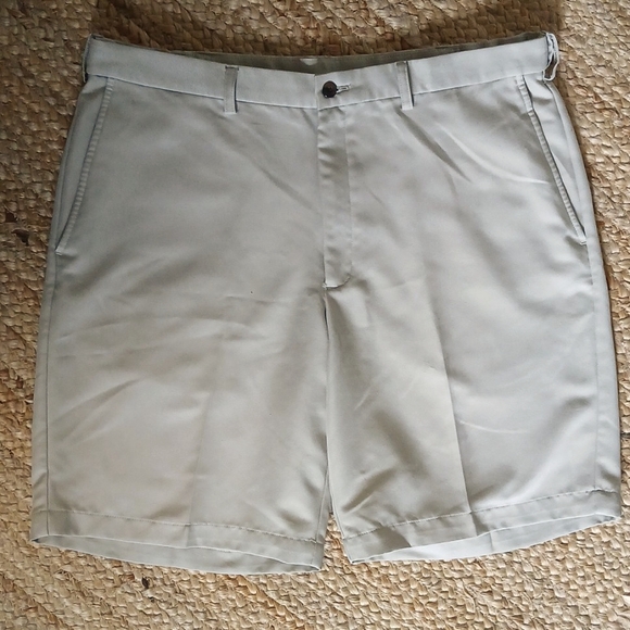 Haggar Mens Shorts 36 Khaki - Picture 4 of 14